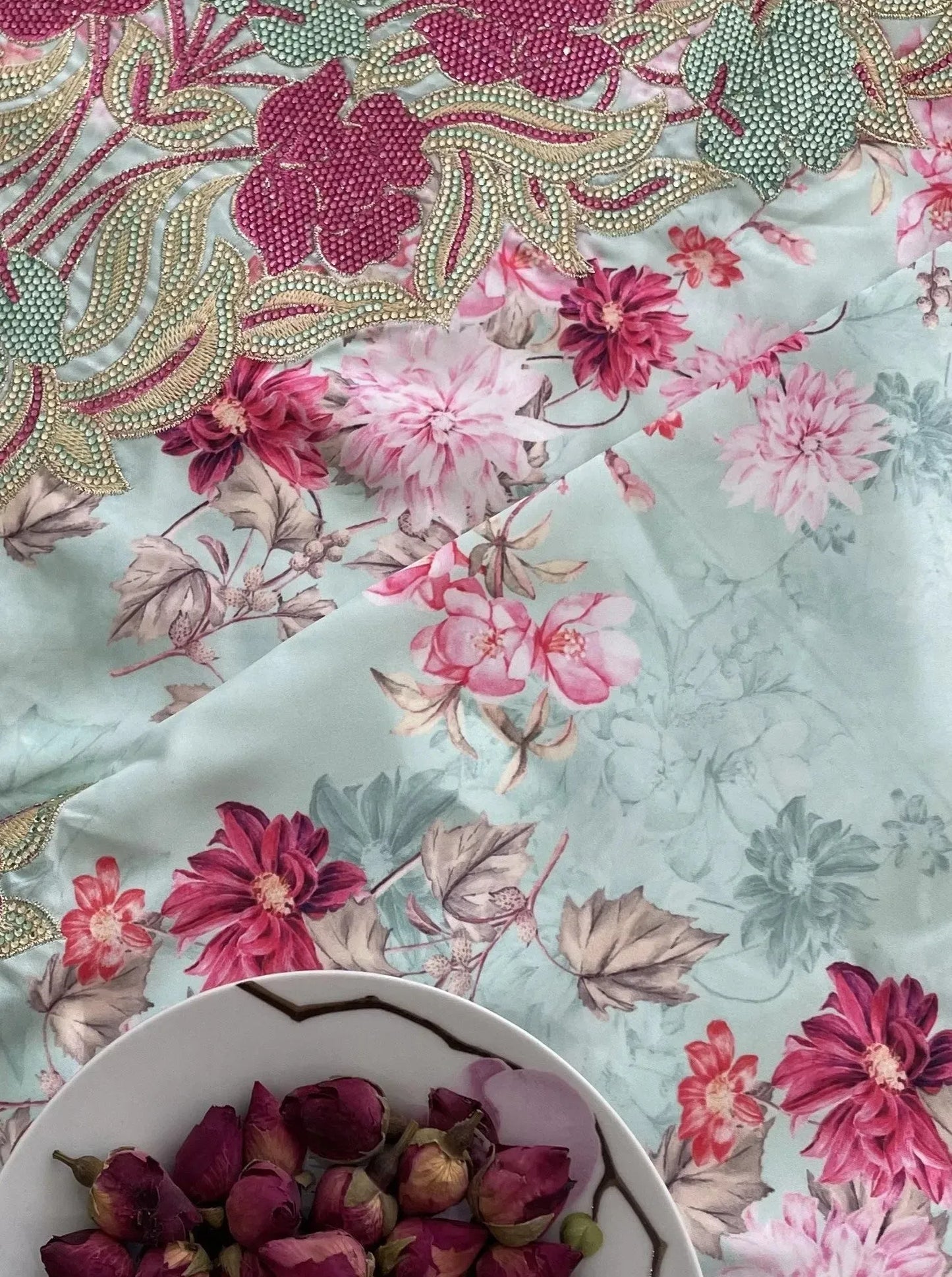 MUKHAWAR - LAYĀNA - Amiraati