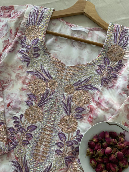 MUKHAWAR - MAYA - Amiraati